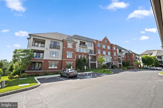 6205 PARKVIEW DR, Haverford, PA 19041