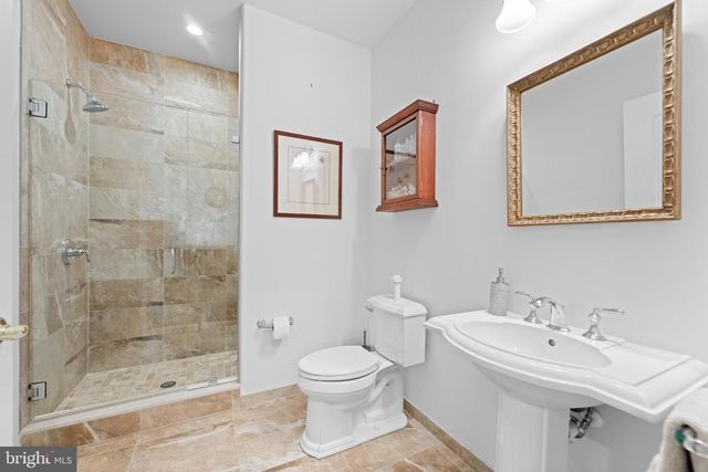 6205 PARKVIEW DR, Haverford, PA 19041