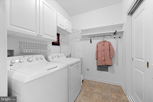 6205 PARKVIEW DR, Haverford, PA 19041