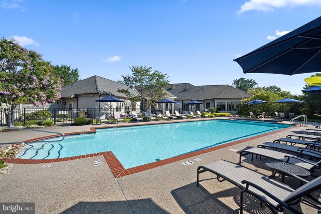 6205 PARKVIEW DR, Haverford, PA 19041