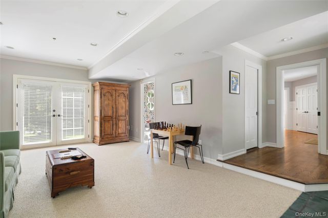 33 Ardsley Avenue E, Irvington, NY 10533