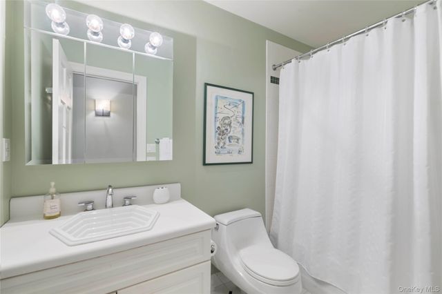 33 Ardsley Avenue E, Irvington, NY 10533