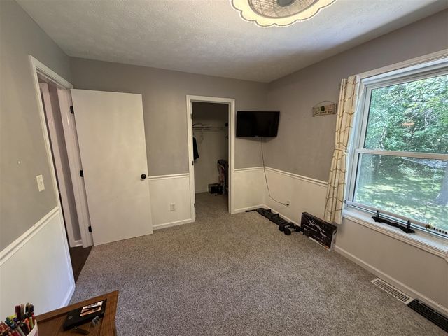 5020 Roundtree Drive, Middleville, MI 49333