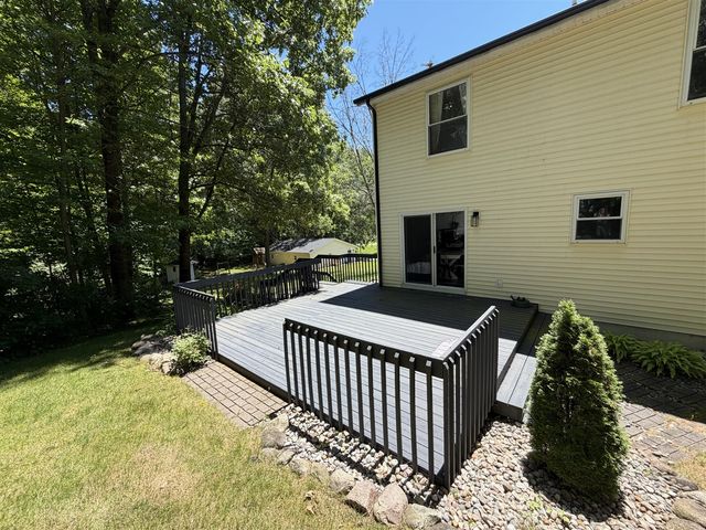 5020 Roundtree Drive, Middleville, MI 49333