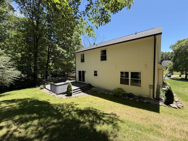 5020 Roundtree Drive, Middleville, MI 49333