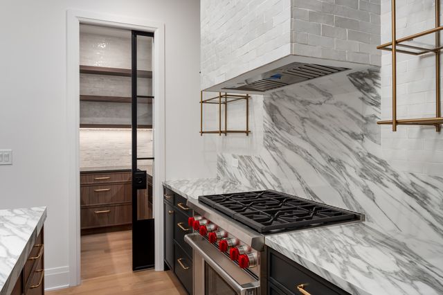 3617 N Magnolia Avenue 1, Chicago, IL 60657