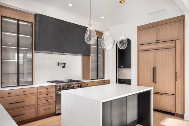 3617 N Magnolia Avenue 1, Chicago, IL 60657