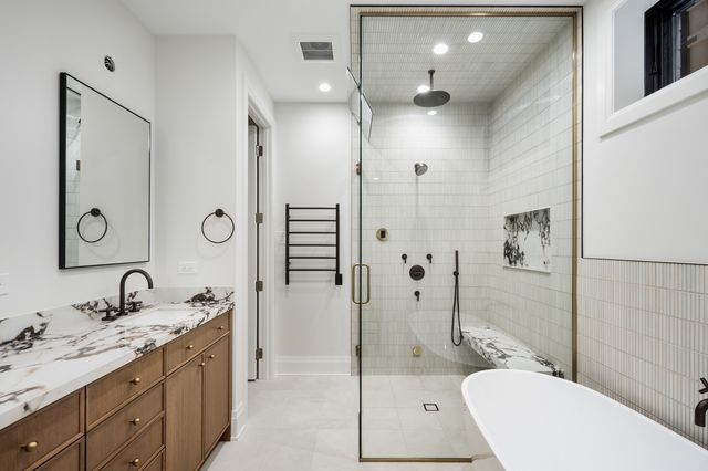 3617 N Magnolia Avenue 1, Chicago, IL 60657