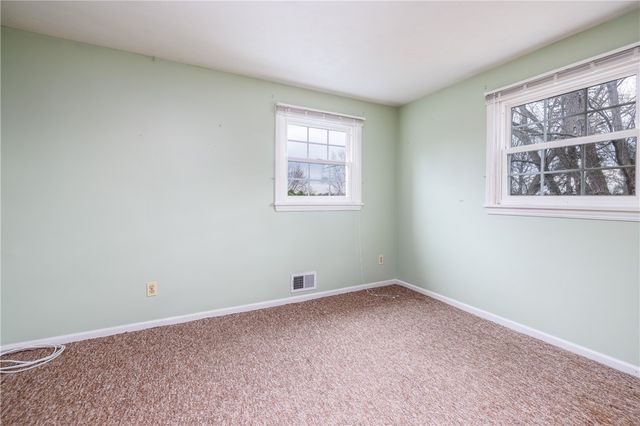 26 Drumlin Drive, Macedon, NY 14502