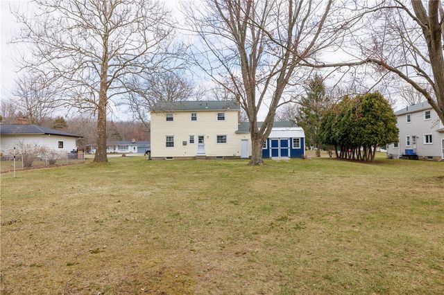 26 Drumlin Drive, Macedon, NY 14502
