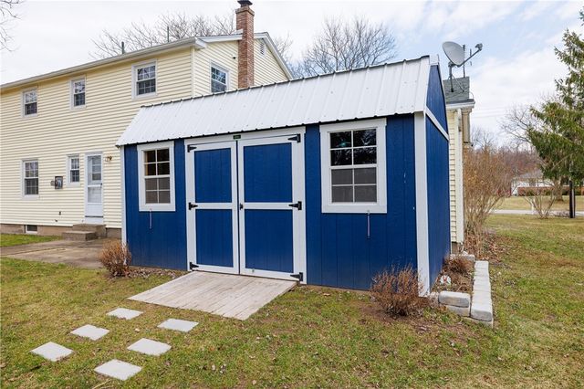 26 Drumlin Drive, Macedon, NY 14502