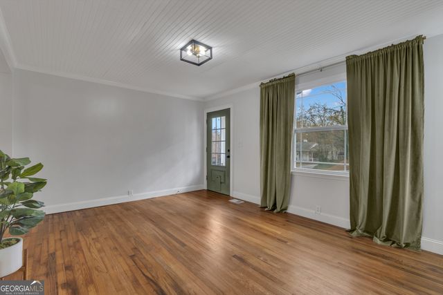 9 Meridian Drive, Newnan, GA 30263