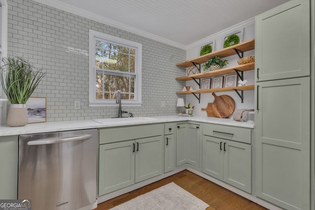 9 Meridian Drive, Newnan, GA 30263