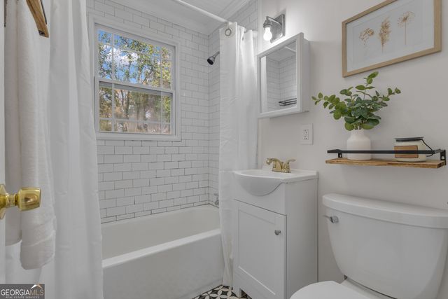 9 Meridian Drive, Newnan, GA 30263