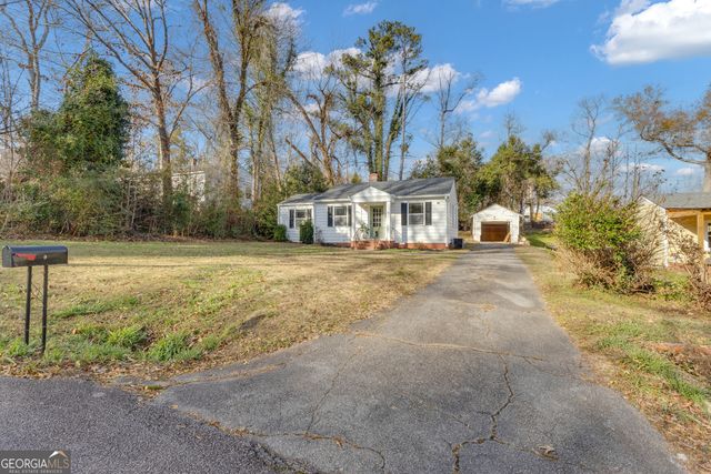 9 Meridian Drive, Newnan, GA 30263