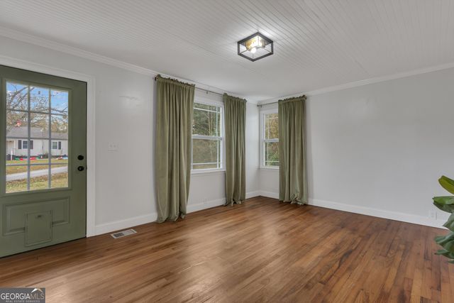 9 Meridian Drive, Newnan, GA 30263