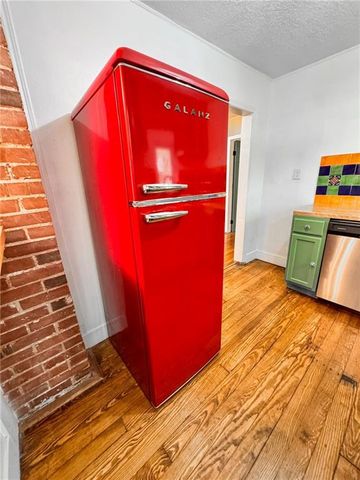 2726 Belleview Avenue, Kansas City, MO 64108