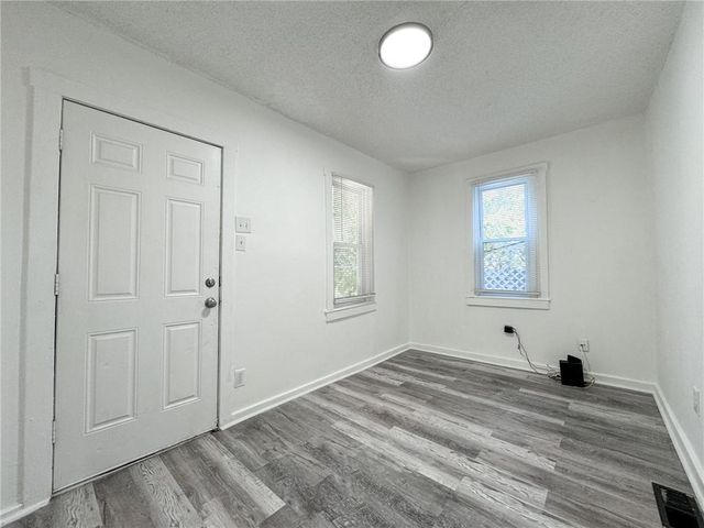 2726 Belleview Avenue, Kansas City, MO 64108