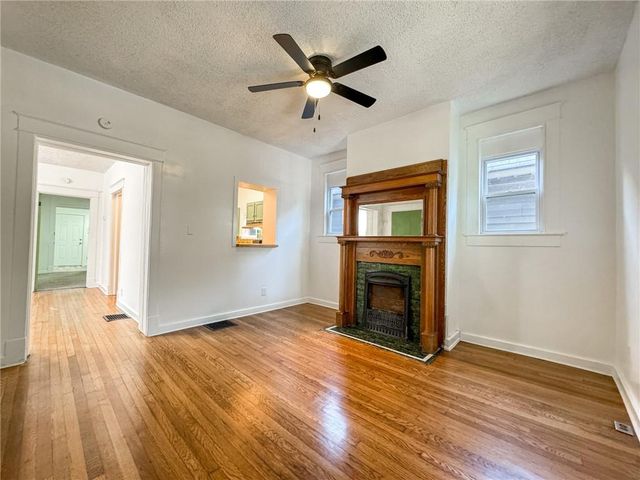 2726 Belleview Avenue, Kansas City, MO 64108