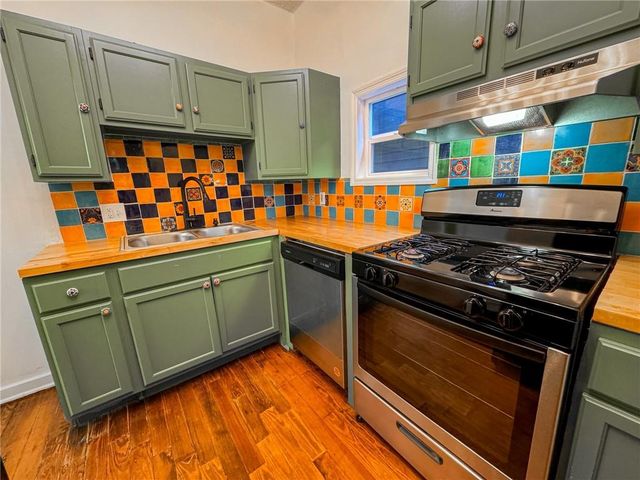 2726 Belleview Avenue, Kansas City, MO 64108