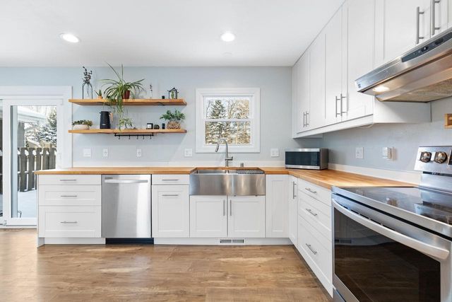 2008 Lenora DRIVE, West Bend, WI 53090