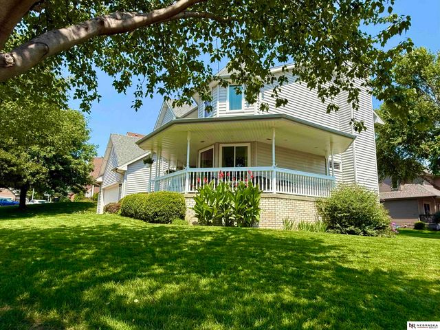 501 N Polk Circle, Papillion, NE 68046