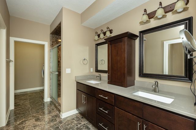 550 Legacy Court 35, Norwalk, IA 50211