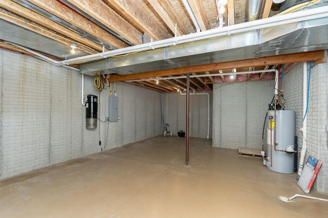 550 Legacy Court 35, Norwalk, IA 50211