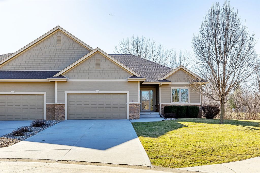 550 Legacy Court 35, Norwalk, IA 50211
