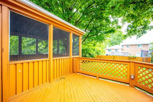 702 W Sharon Road, Forest Park, OH 45240