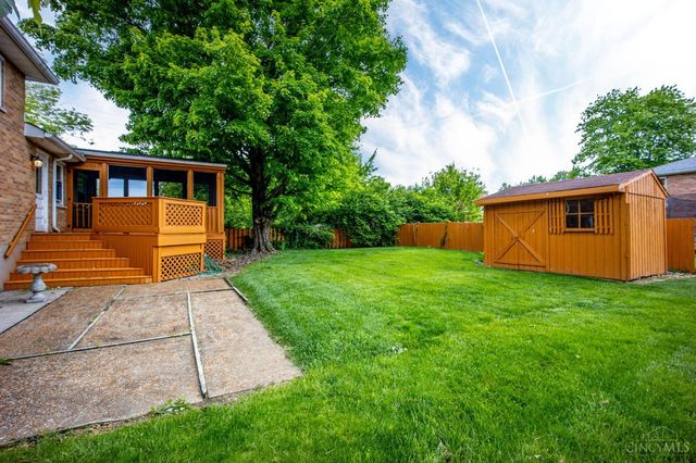 702 W Sharon Road, Forest Park, OH 45240