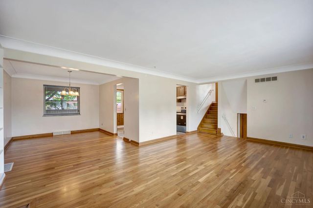 702 W Sharon Road, Forest Park, OH 45240
