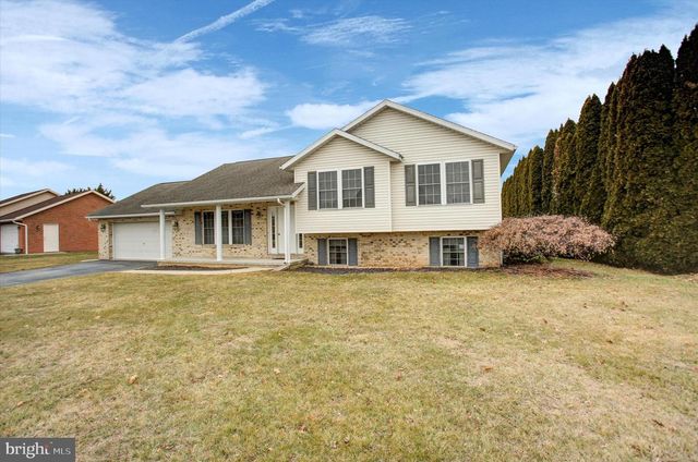 345 SUELINN DRIVE, Chambersburg, PA 17201