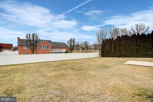 345 SUELINN DRIVE, Chambersburg, PA 17201