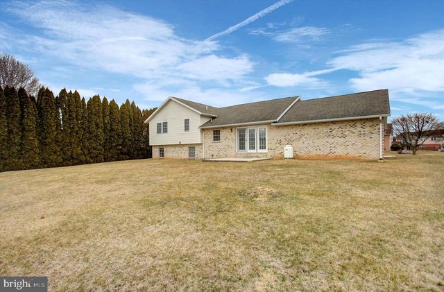 345 SUELINN DRIVE, Chambersburg, PA 17201