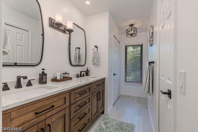 4005 Brush LN, Naples, FL 34112