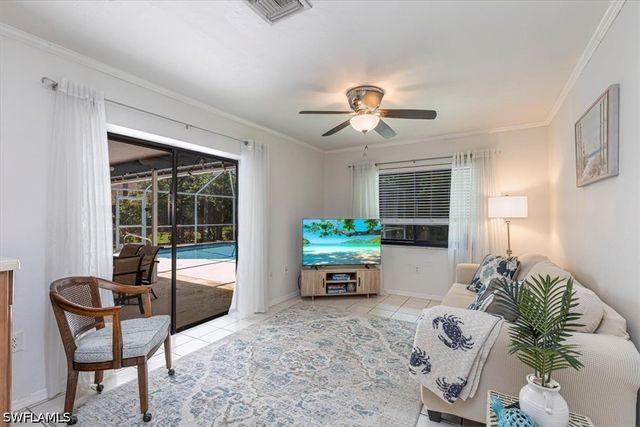 4005 Brush LN, Naples, FL 34112