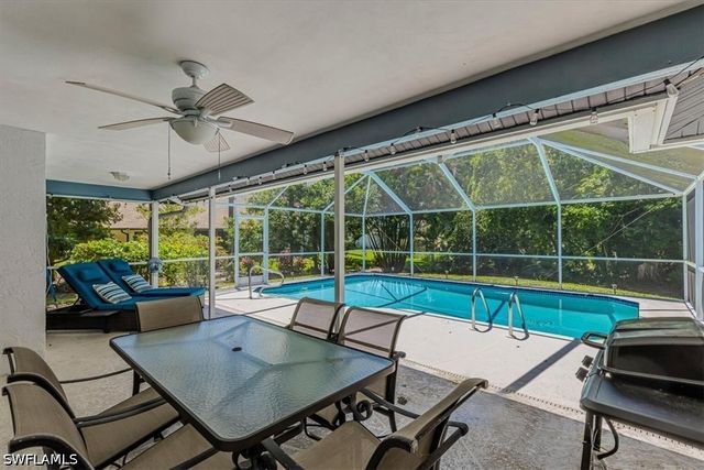 4005 Brush LN, Naples, FL 34112