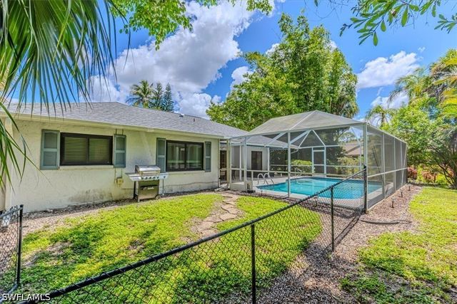 4005 Brush LN, Naples, FL 34112
