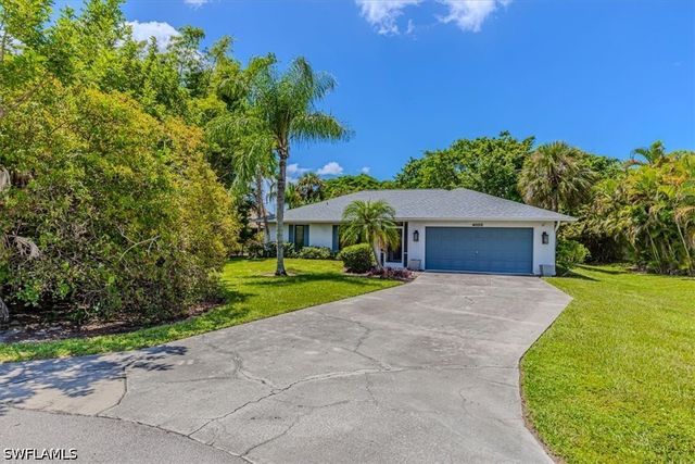 4005 Brush LN, Naples, FL 34112