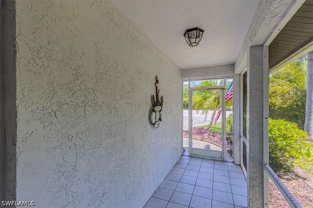 4005 Brush LN, Naples, FL 34112