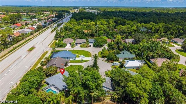 4005 Brush LN, Naples, FL 34112