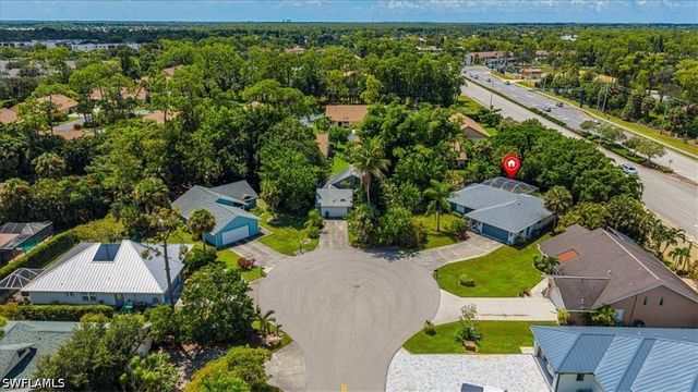 4005 Brush LN, Naples, FL 34112