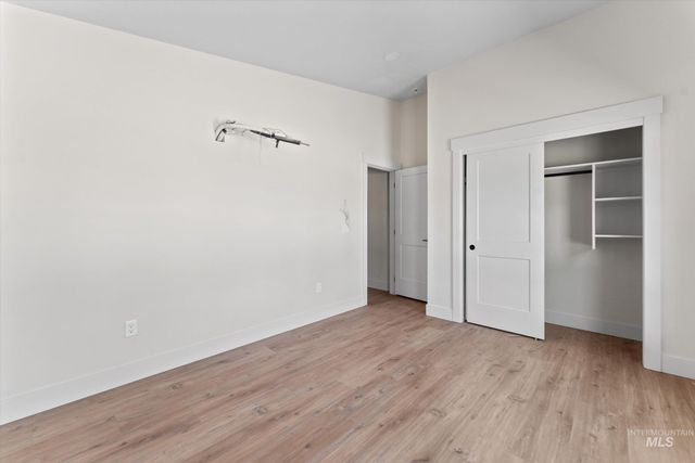 398 W London St, Middleton, ID 83644