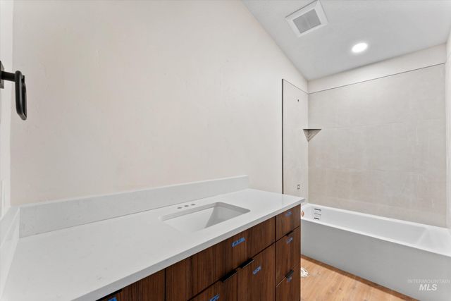 398 W London St, Middleton, ID 83644