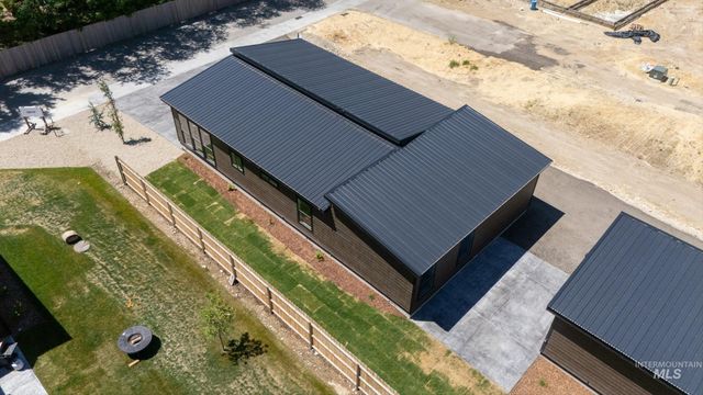 398 W London St, Middleton, ID 83644