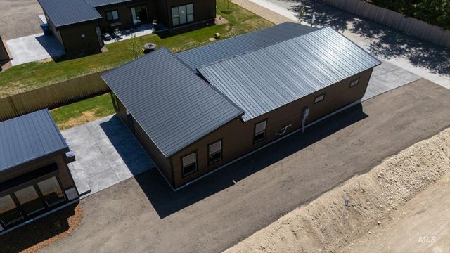 398 W London St, Middleton, ID 83644