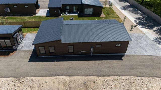 398 W London St, Middleton, ID 83644