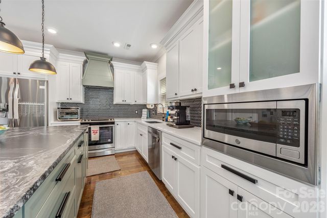 1420 Academy Street, Charlotte, NC 28205