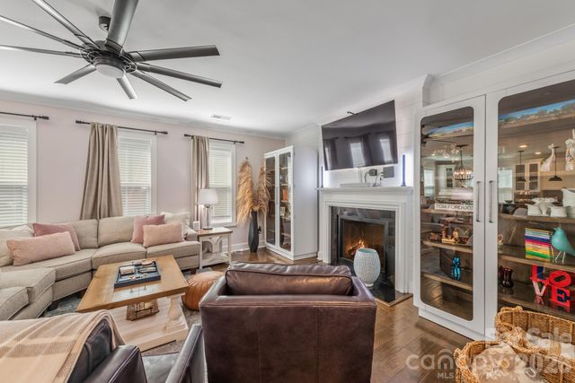 1420 Academy Street, Charlotte, NC 28205